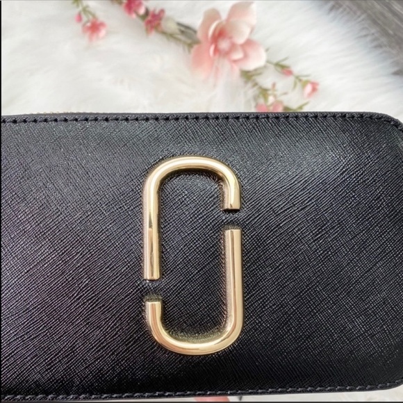 ๐ธ๐ SOLD - MARC JACOBS Snapshot Camera Bag ๐๐ธ - Picture 10 of 15